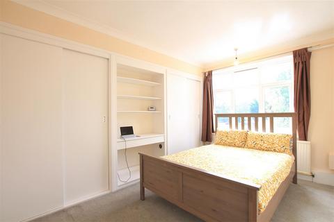 59 Dene Avenue, Hounslow, TW3 3AQ