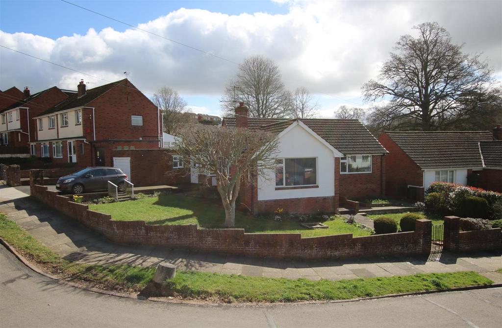 west-garth-road-exeter-4-bed-detached-house-1-500-pcm-346-pw
