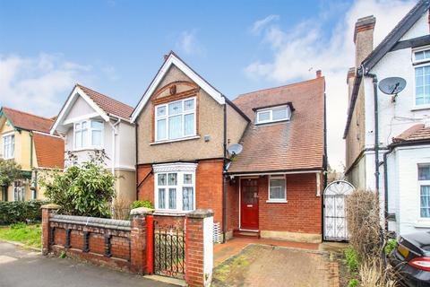 5 Albert Road, Hounslow, TW3 3RW