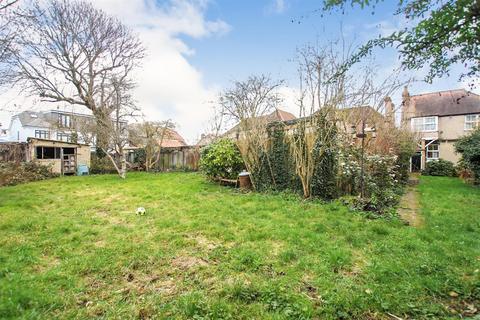 5 Albert Road, Hounslow, TW3 3RW