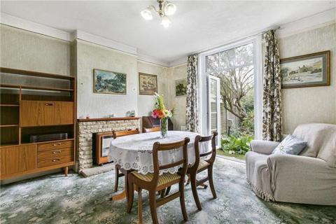 5 Albert Road, Hounslow, TW3 3RW