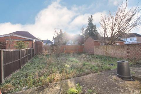 18 Lampton Avenue, Hounslow, TW3 4EN