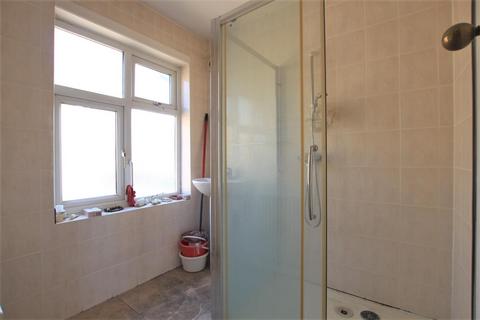 18 Lampton Avenue, Hounslow, TW3 4EN