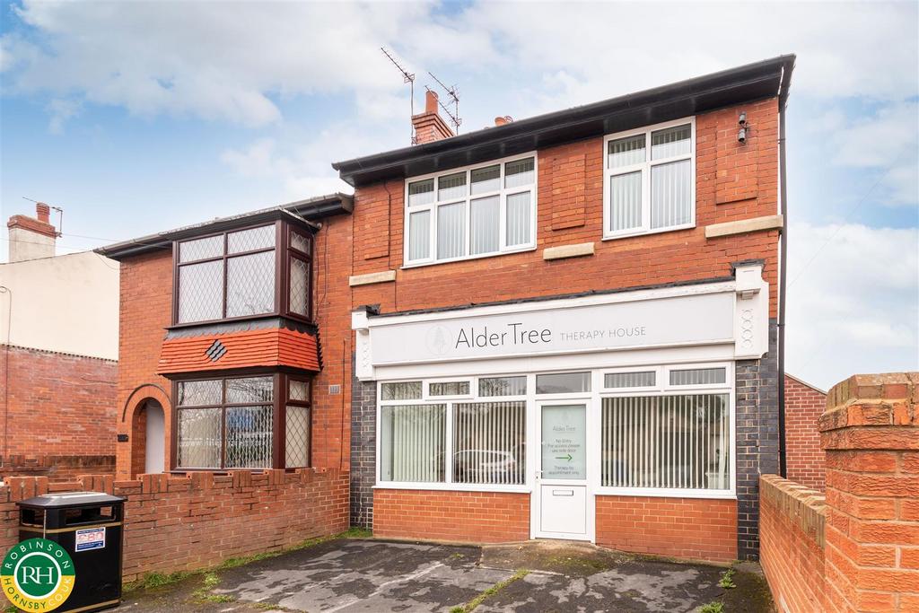 Mere Lane, Armthorpe, Doncaster 3 bed house for sale £159,950