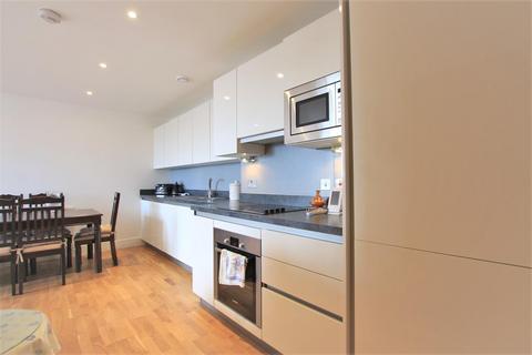 2 bedroom apartment for sale, Topaz Apartments, Hounslow TW3