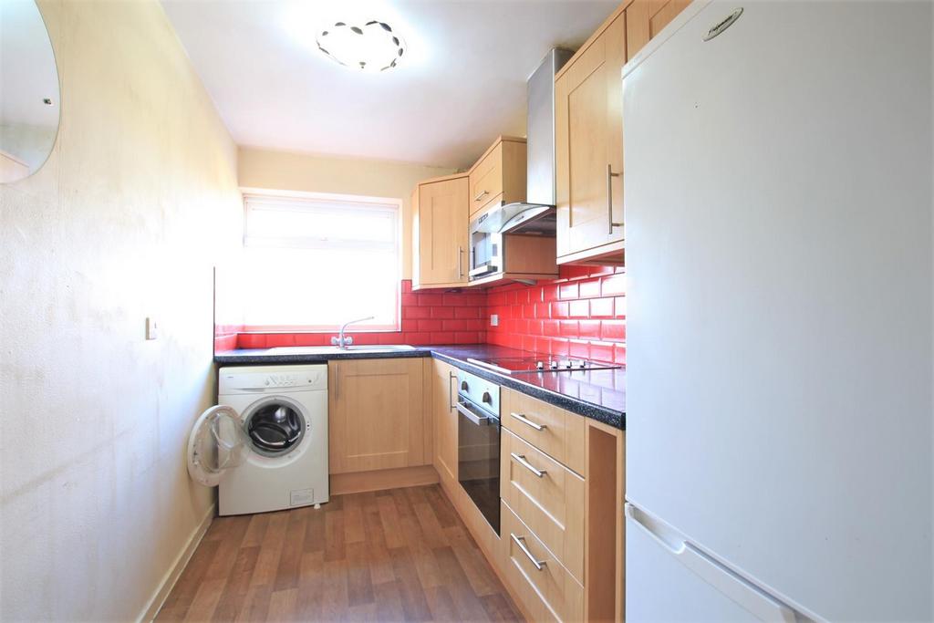 127 Hatton Road, Feltham TW14 1 bed apartment £229,950