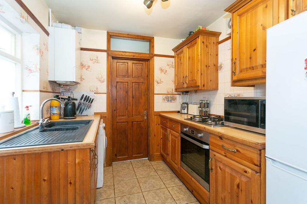 Diamond Road, Watford, Hertfordshire... 3 bed terraced house £425,000