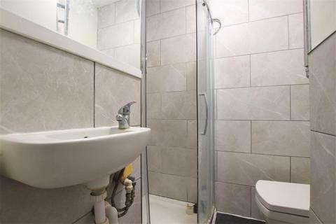 43 Myrtle Road, Hounslow, TW3 1QE