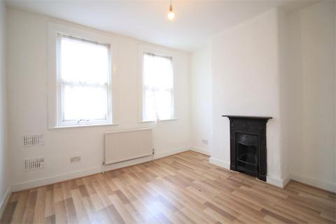 72 Myrtle Road, Hounslow, TW3 1QD
