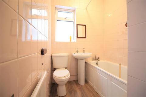 72 Myrtle Road, Hounslow, TW3 1QD