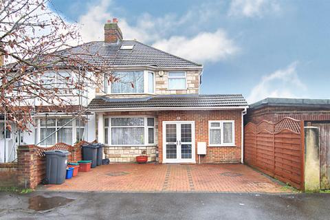 6 Cardington Square, Hounslow, TW4 6AH