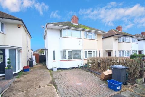 32 Longford Avenue, Feltham, TW14 9TG