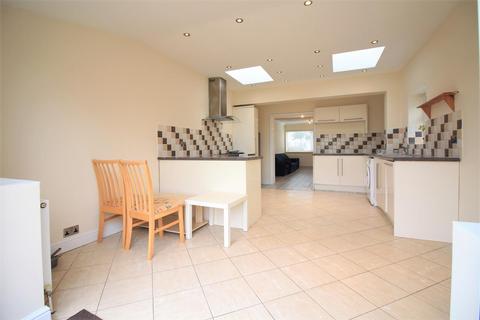 32 Longford Avenue, Feltham, TW14 9TG