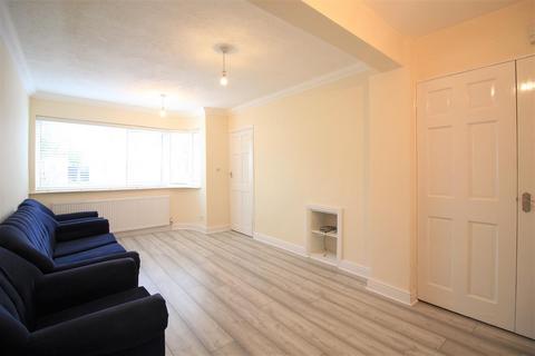 32 Longford Avenue, Feltham, TW14 9TG
