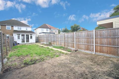 32 Longford Avenue, Feltham, TW14 9TG