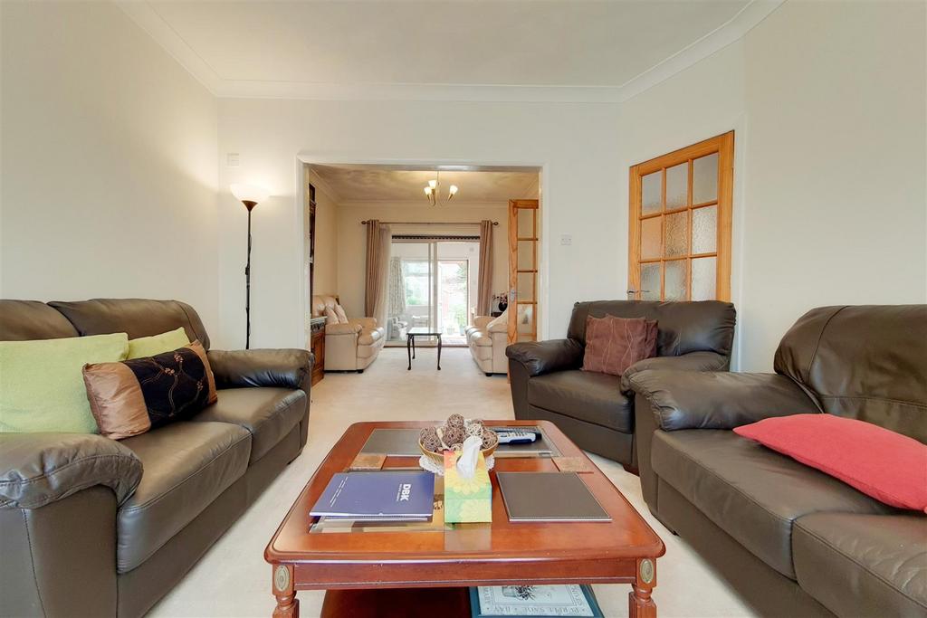 Through Lounge