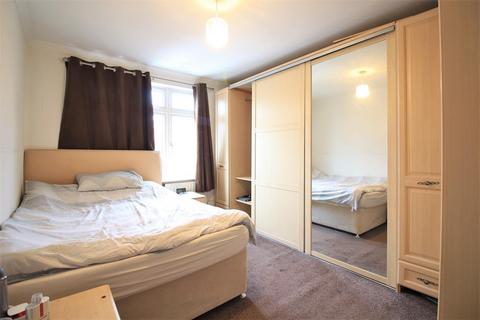 12 Prospect Close, Hounslow, TW3 4JL