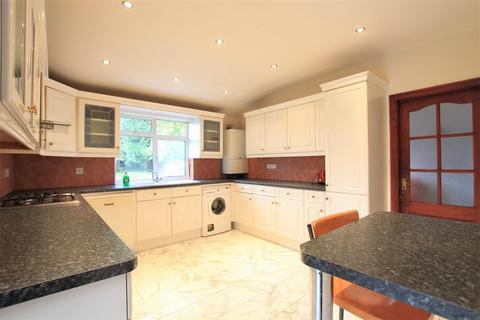 6 North Dene, Hounslow, TW3 4ER