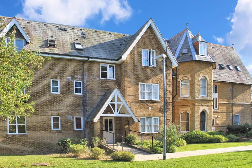 John Barter House, Hounslow TW3 1 bed apartment £215,000
