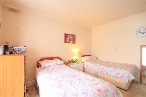 34 Imperial Road, Feltham, TW14 8AG