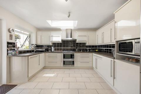 502 Staines Road, Twickenham, TW2 5JD