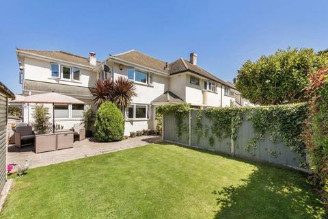 502 Staines Road, Twickenham, TW2 5JD