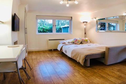 502 Staines Road, Twickenham, TW2 5JD