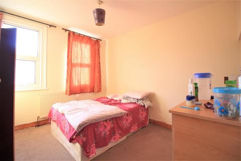 63 Myrtle Road, Hounslow, TW3 1QE