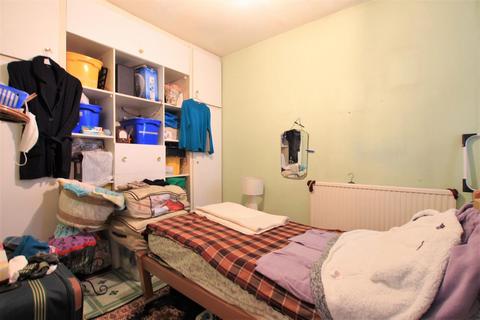 49 Myrtle Road, Hounslow, TW3 1QE
