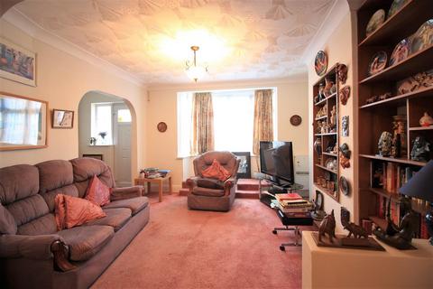 57 Burnham Gardens, Hounslow, TW4 6LS