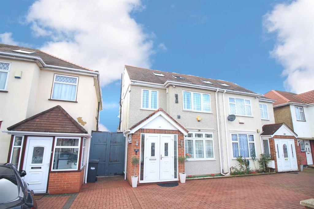 Cromwell Road, Hounslow TW3 4 bed semidetached house £650,000