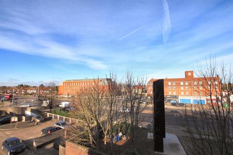 48 Harris Close, Hounslow, TW3 4JU