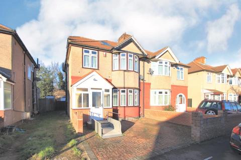 6 Cambridge Close, Hounslow, TW4 7BG