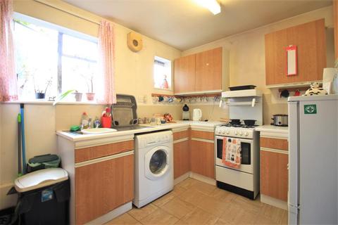208 Worton Road, Isleworth, TW7 6EF