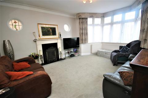 4 Kent Drive, Cockfosters, Barnet, EN4 0AP