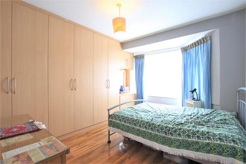 42 Manor Avenue, Hounslow, TW4 7JL