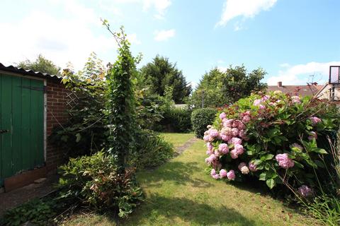21 Lichfield Road, Hounslow, TW4 6HT