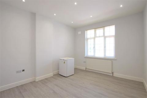 Property to rent, 10 Bath Road, Hounslow TW3