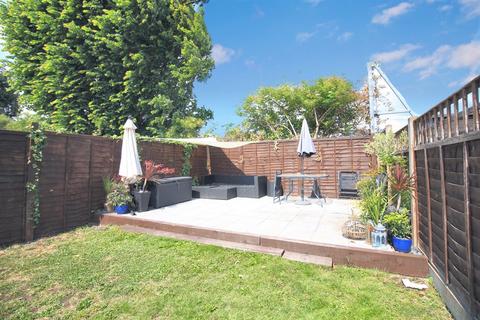 38 Lichfield Road, Hounslow, TW4 6HS