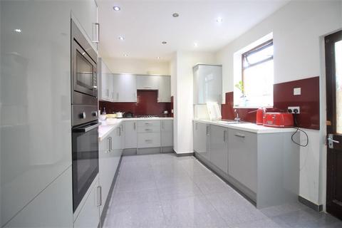 98 Martindale Road, Hounslow, TW4 7HE
