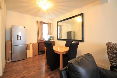 98 Martindale Road, Hounslow, TW4 7HE
