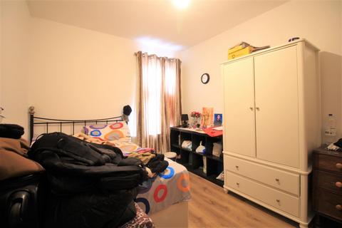 98 Martindale Road, Hounslow, TW4 7HE