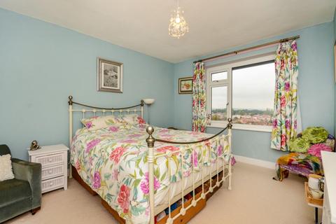 16 Westwick Crescent, Sheffield, S8 7DH