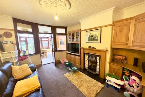 104 Colcot Road, Barry, CF62 8UH