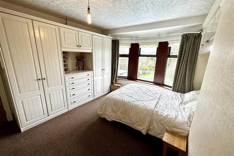 104 Colcot Road, Barry, CF62 8UH