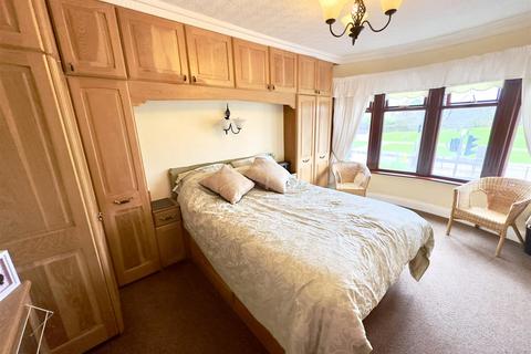 104 Colcot Road, Barry, CF62 8UH