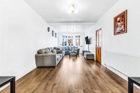 5 bedroom semi-detached house for sale - Averil Road, Off Colchester Road, Leicester, LE5
