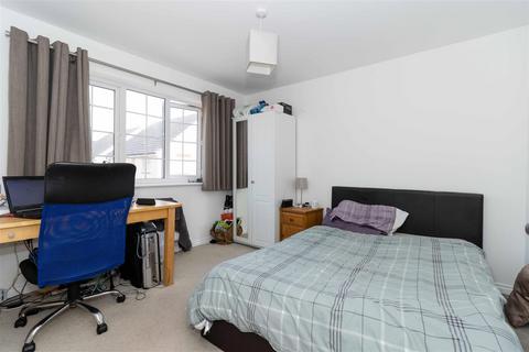 8 Kilham Way, Ferring, Worthing, BN12 6FJ