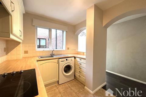 1 bedroom apartment for sale - Latimer Drive, Hornchurch