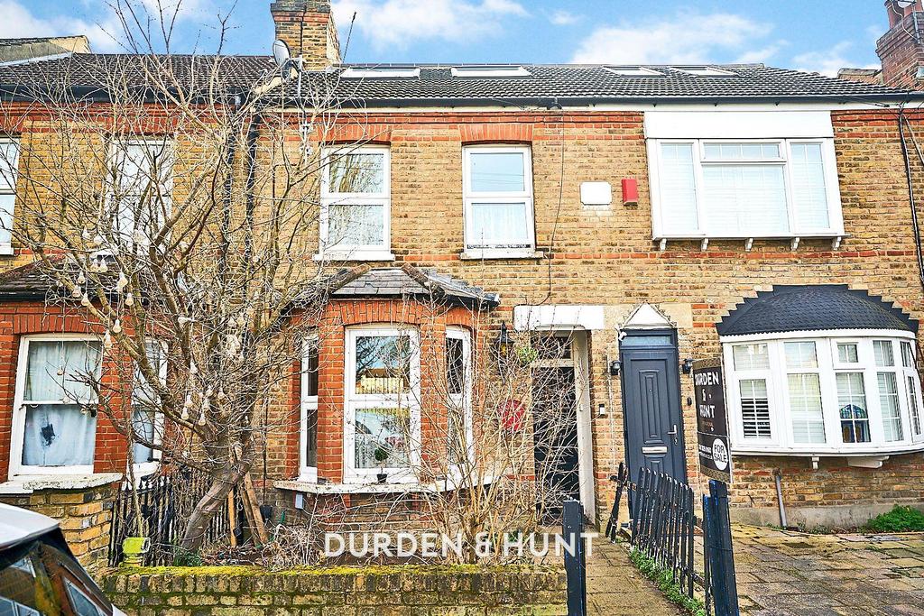 Turpins Lane, Woodford Green, IG8 4 bed terraced house for sale £550,000